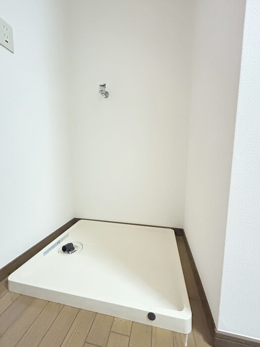 物件内観写真17　(洗濯機置場)