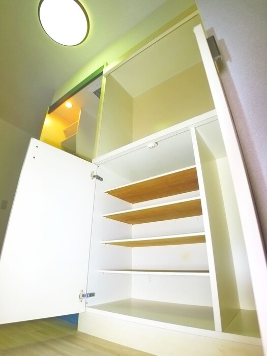 物件内観写真17　(靴箱)