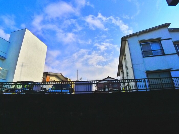 物件内観写真20　(室内からの展望)