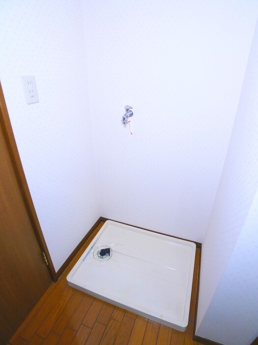 物件内観写真21　(洗濯機置場)