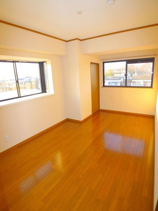 物件内観写真7　(居室)