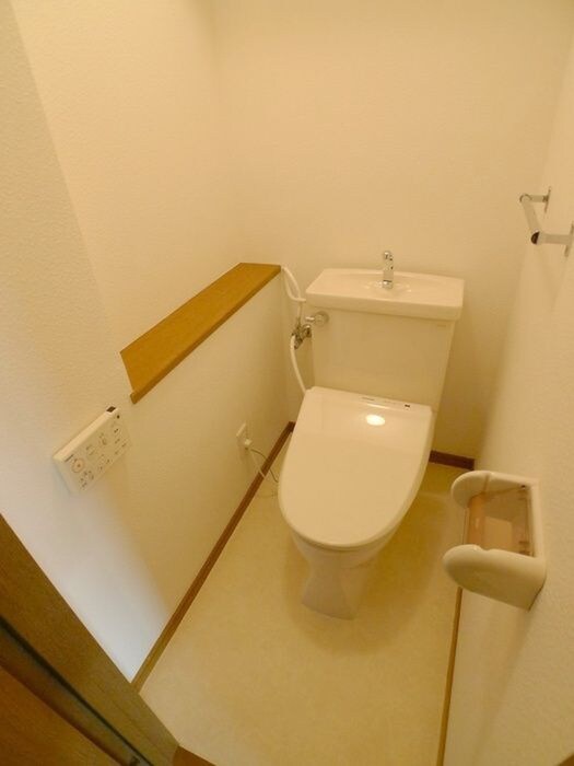 物件内観写真10　(トイレ)