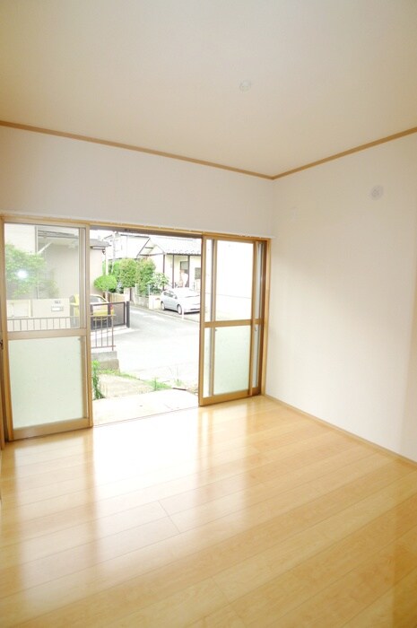 物件内観写真5　(居室)