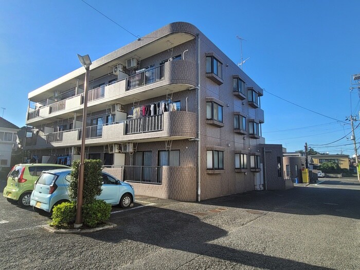 物件外観写真5　(駐車場)