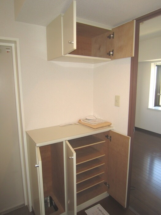 物件内観写真8　(靴箱)