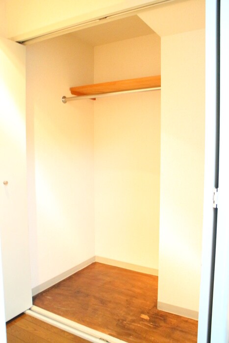 物件内観写真12　(収納)