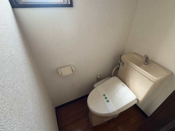物件内観写真10　(トイレ)
