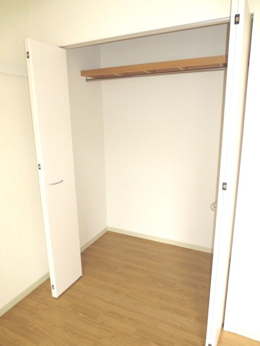 物件内観写真7　(収納)