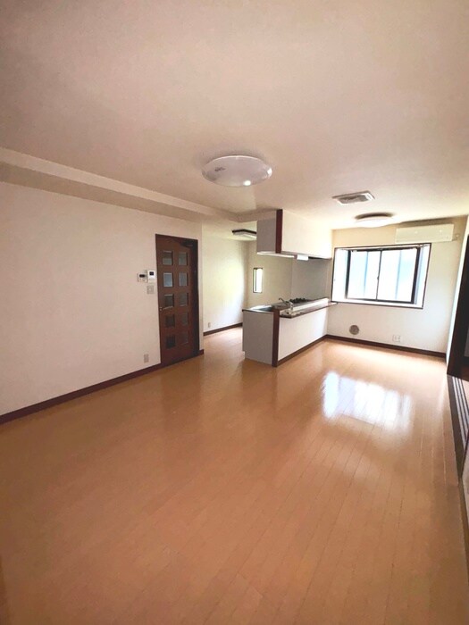 物件内観写真6　(居室)