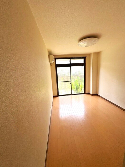 物件内観写真19　(居室)