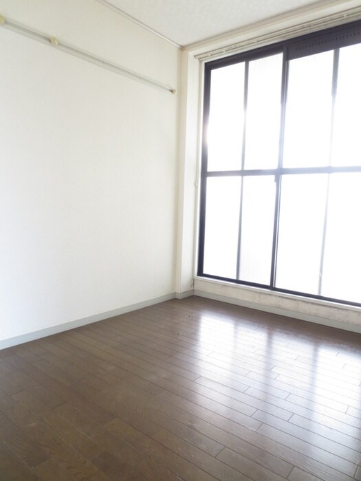 物件内観写真14　(居室)