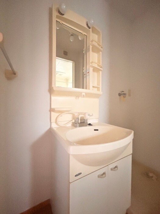 物件内観写真11　(洗面)