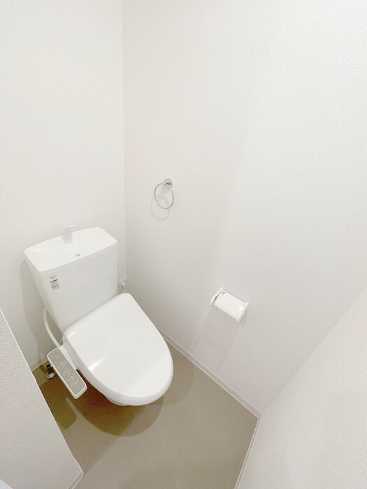 物件内観写真12　(トイレ)