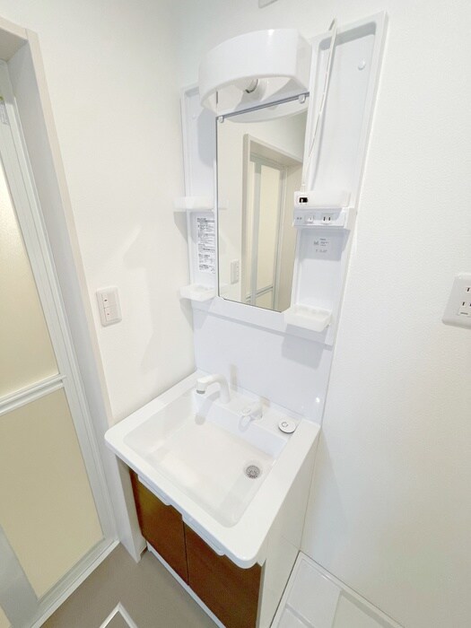 物件内観写真13　(洗面)