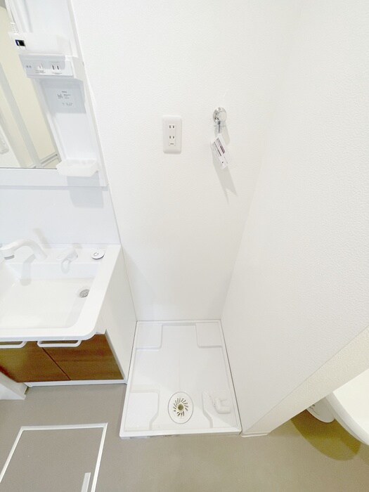 物件内観写真14　(洗濯機置場)