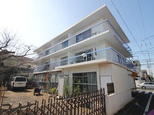 川谷マンション外観写真