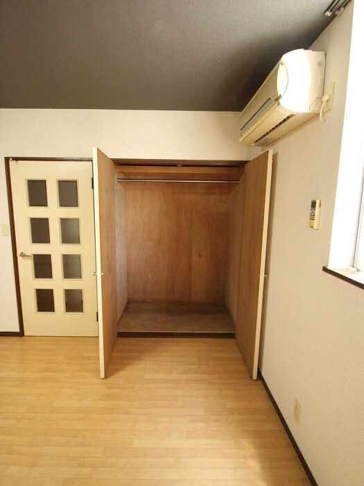 物件内観写真16　(収納)