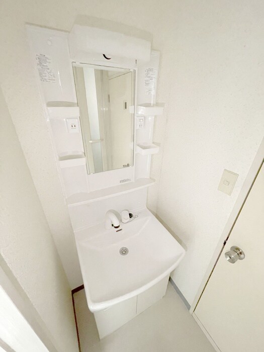 物件内観写真8　(洗面)