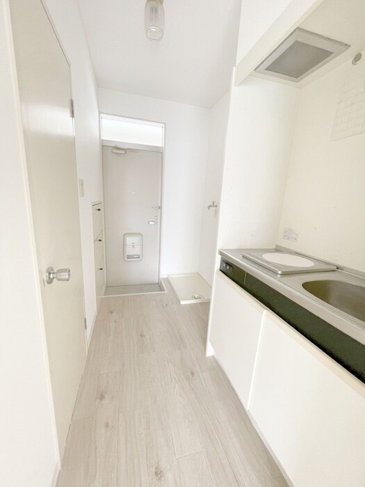 物件内観写真17　(廊下)