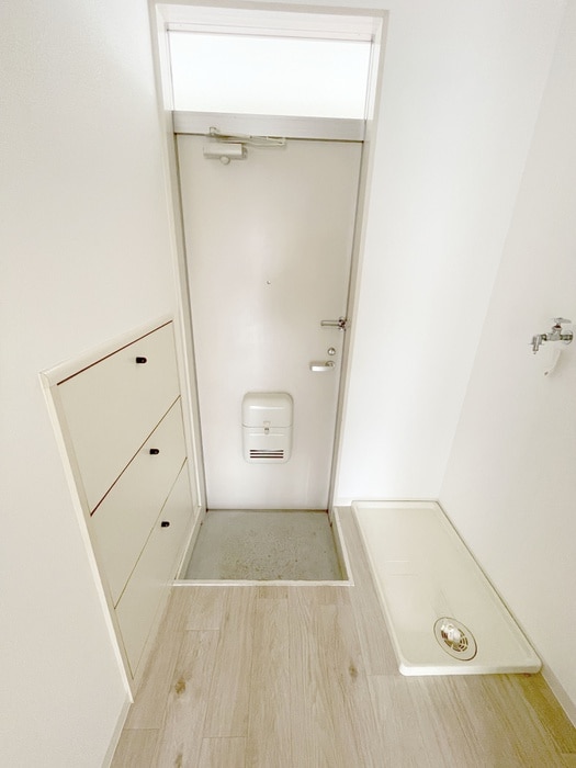 物件内観写真19　(玄関)