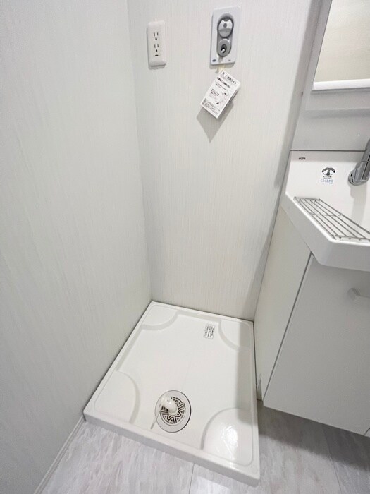 物件内観写真14　(洗濯機置場)