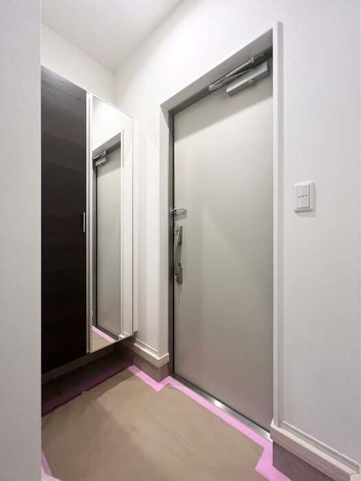 物件内観写真15　(玄関)