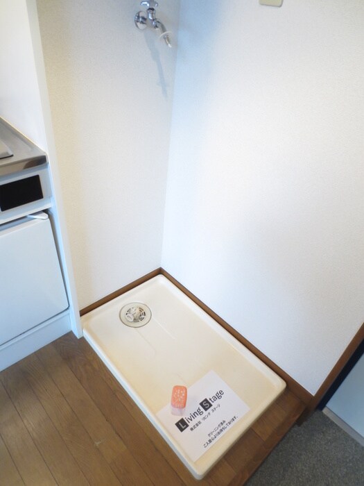 物件内観写真14　(洗濯機置場)