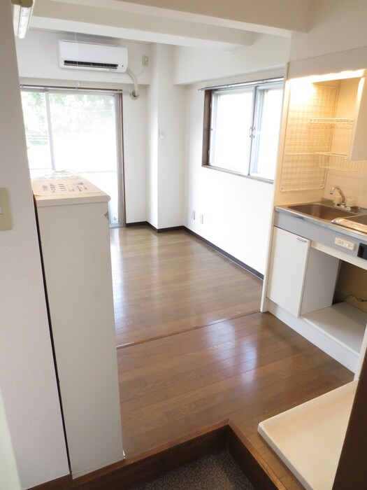 物件内観写真14　(玄関)