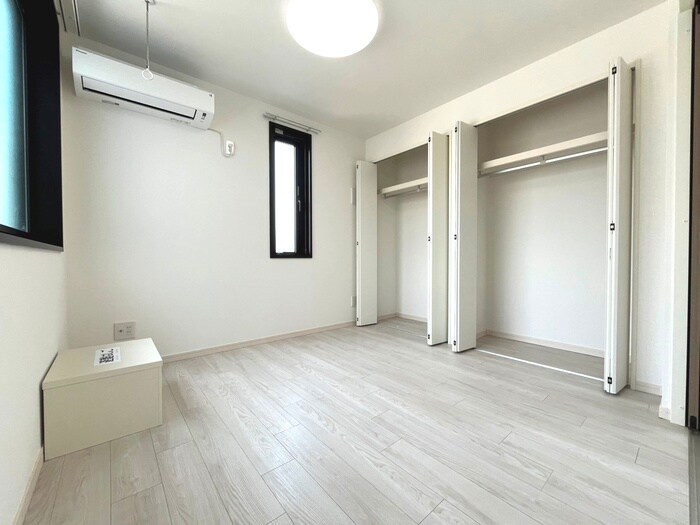 物件内観写真9　(居室)