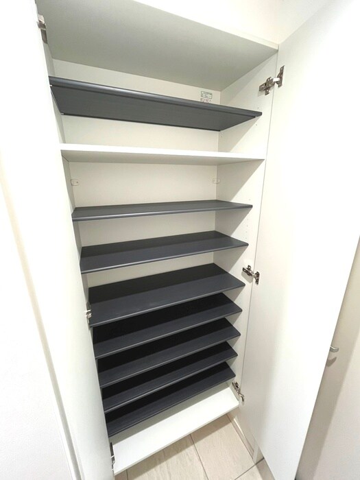 物件内観写真19　(靴箱)