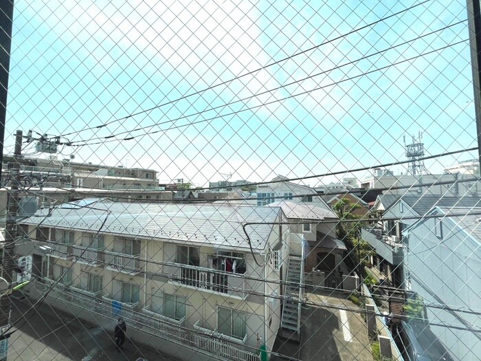 物件内観写真22　(室内からの展望)