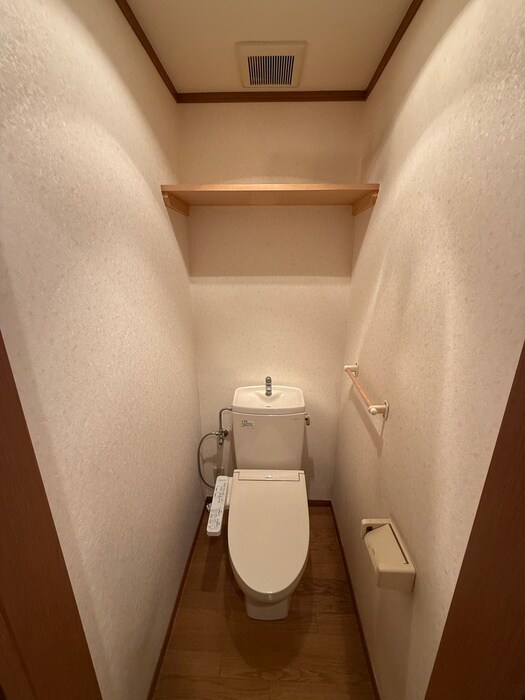 物件内観写真14　(トイレ)