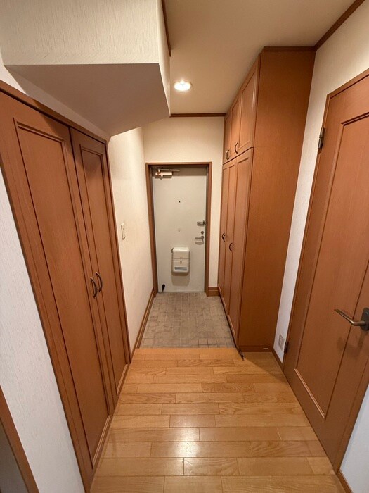 物件内観写真19　(廊下)