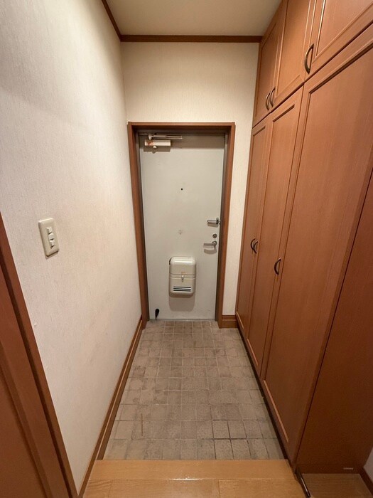 物件内観写真22　(玄関)