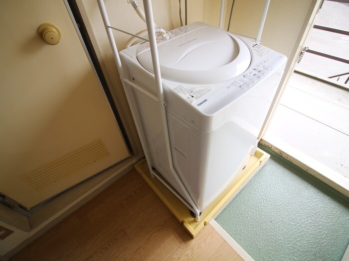 物件内観写真13　(洗濯機置場)