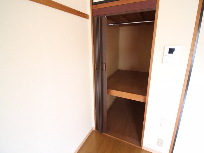 物件内観写真14　(収納)
