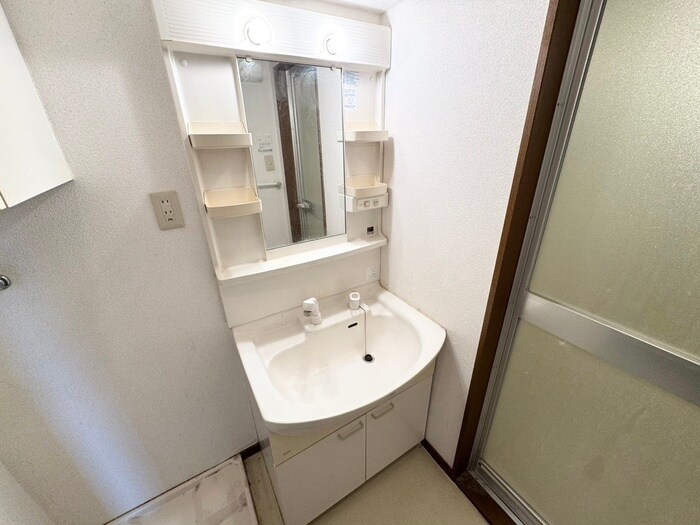 物件内観写真13　(洗面)