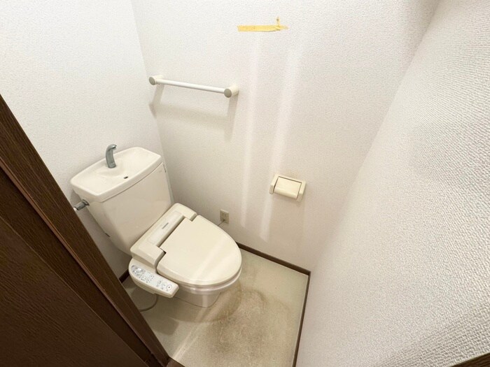 物件内観写真14　(トイレ)