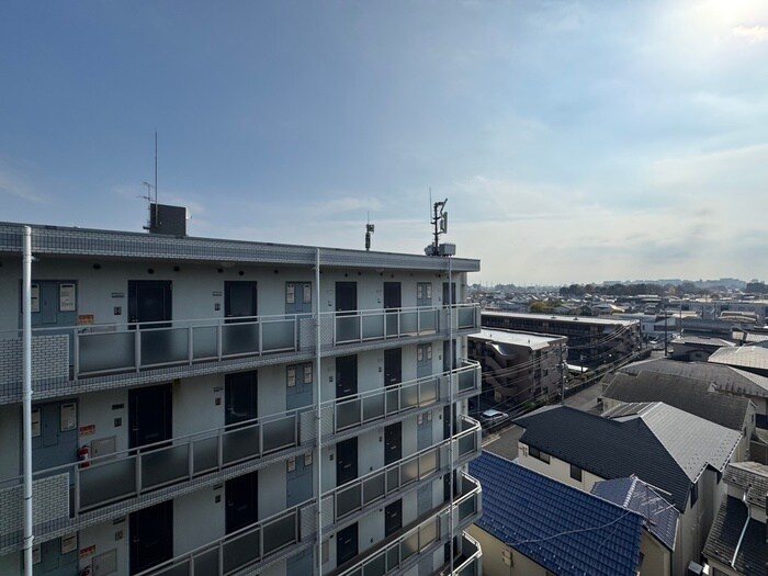 物件内観写真20　(室内からの展望)