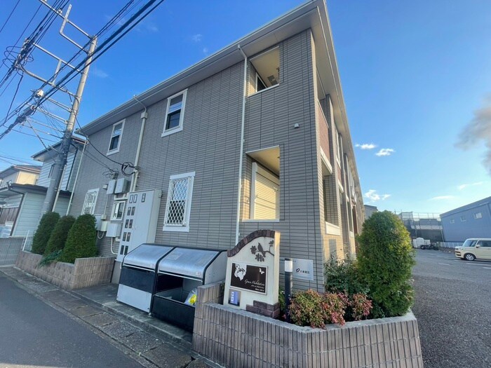 物件外観写真6　(エントランス部分)