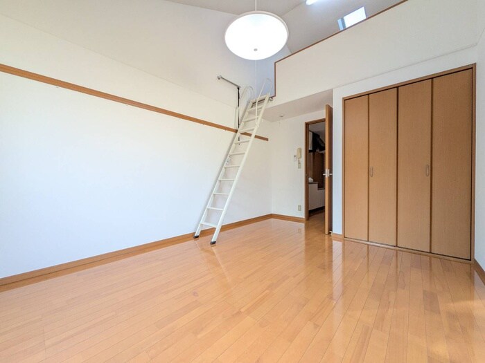 物件内観写真8　(居室)