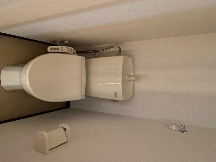 物件内観写真8　(トイレ)