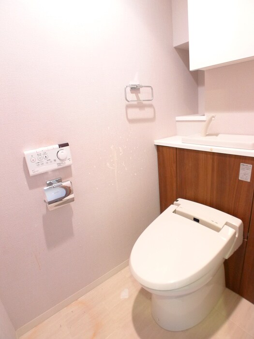 物件内観写真15　(トイレ)