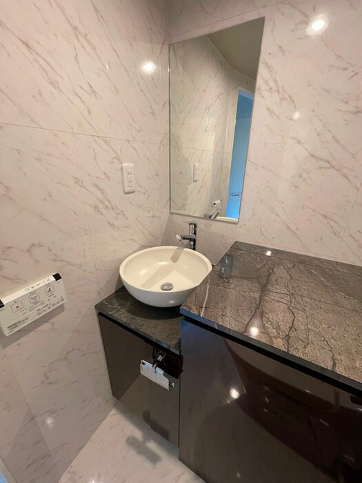 物件内観写真9　(洗面)