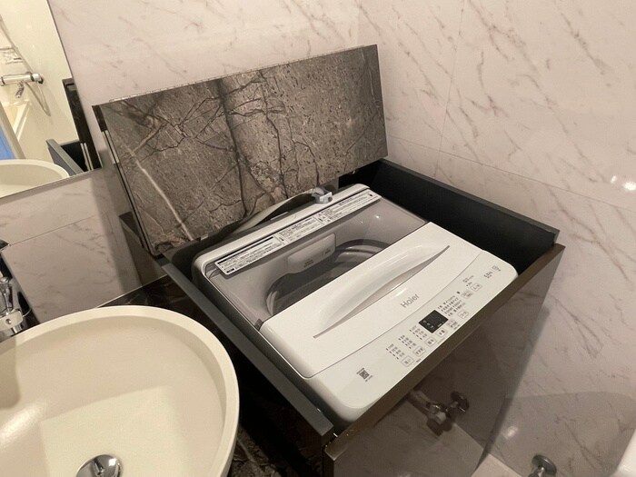 物件内観写真12　(洗濯機置場)