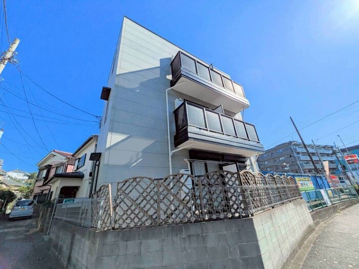 フラット鷺沼の物件外観写真