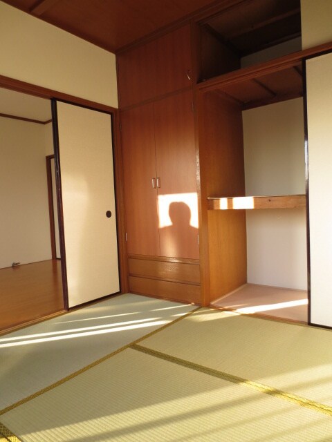 物件内観写真8　(居室)