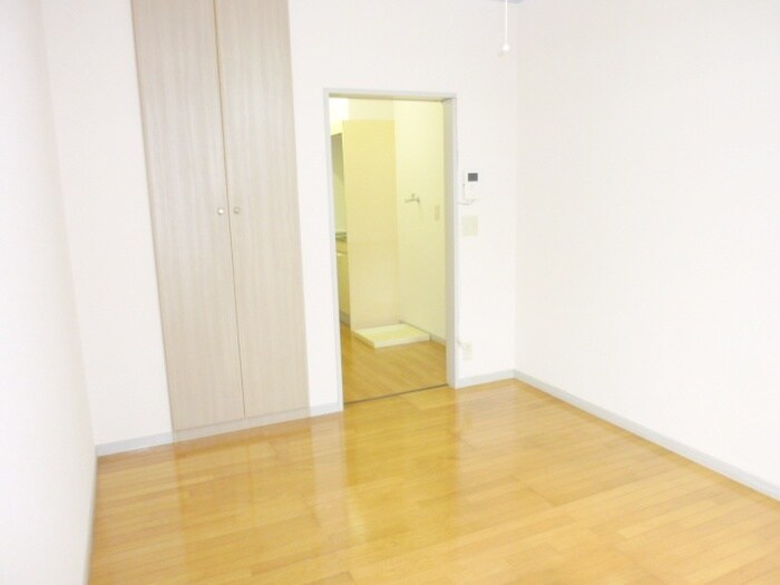 物件内観写真10　(室内からの展望)