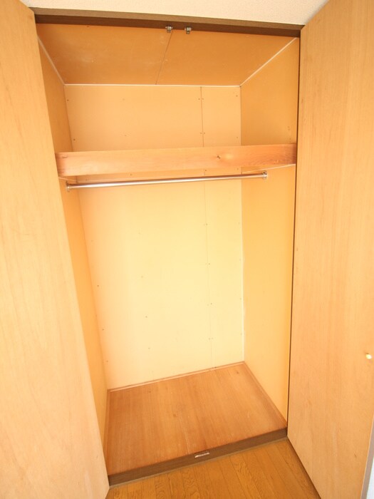 物件内観写真12　(収納)