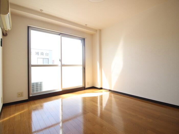 物件内観写真13　(居室)